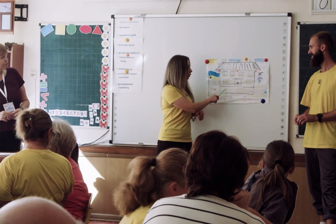 Ukraine: Education brings mental health support to children